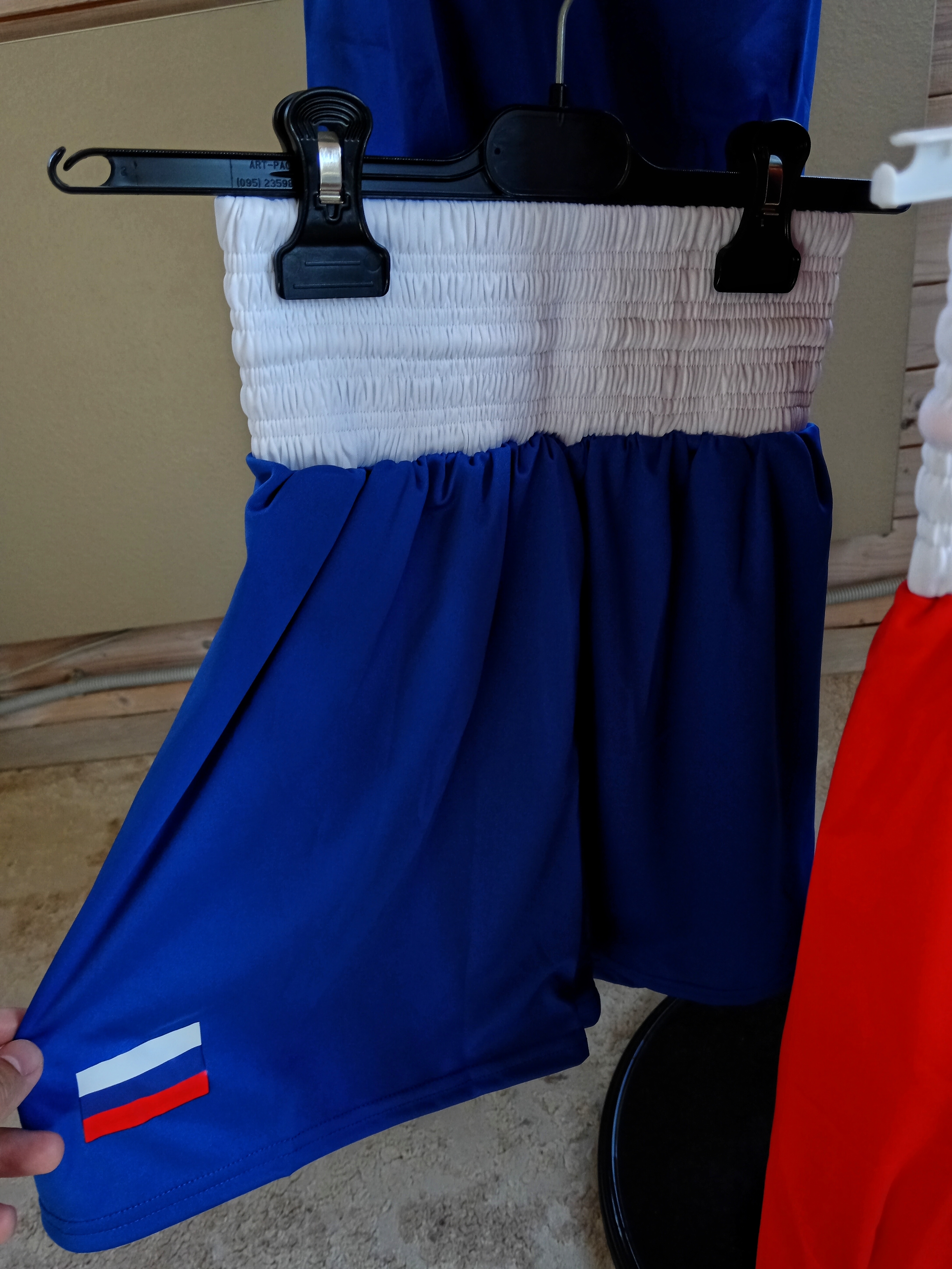 1000084572